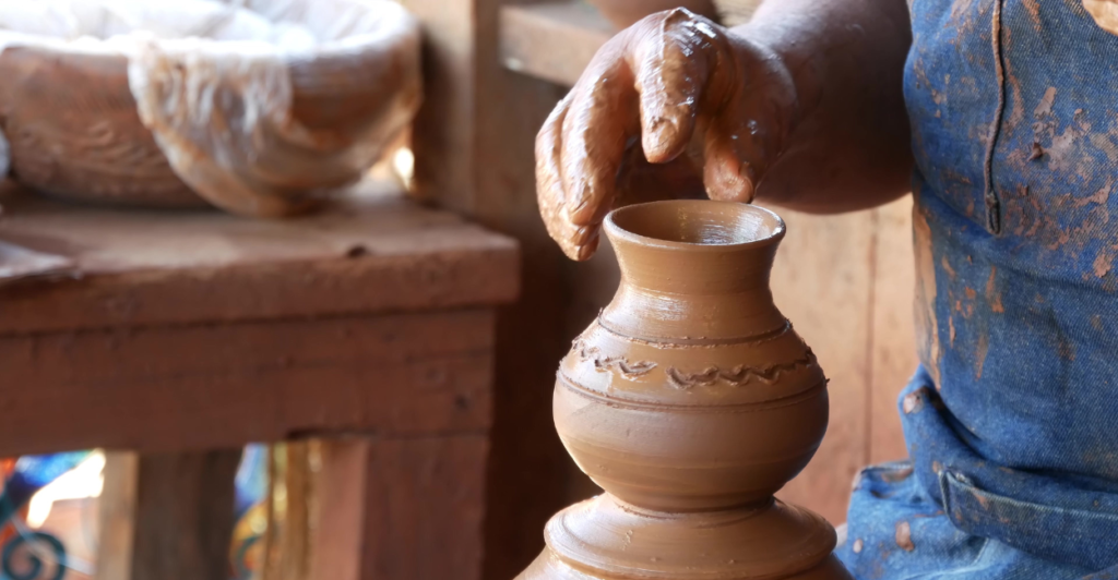 Ręcznie wykonana ceramika z lokalnej pracowni